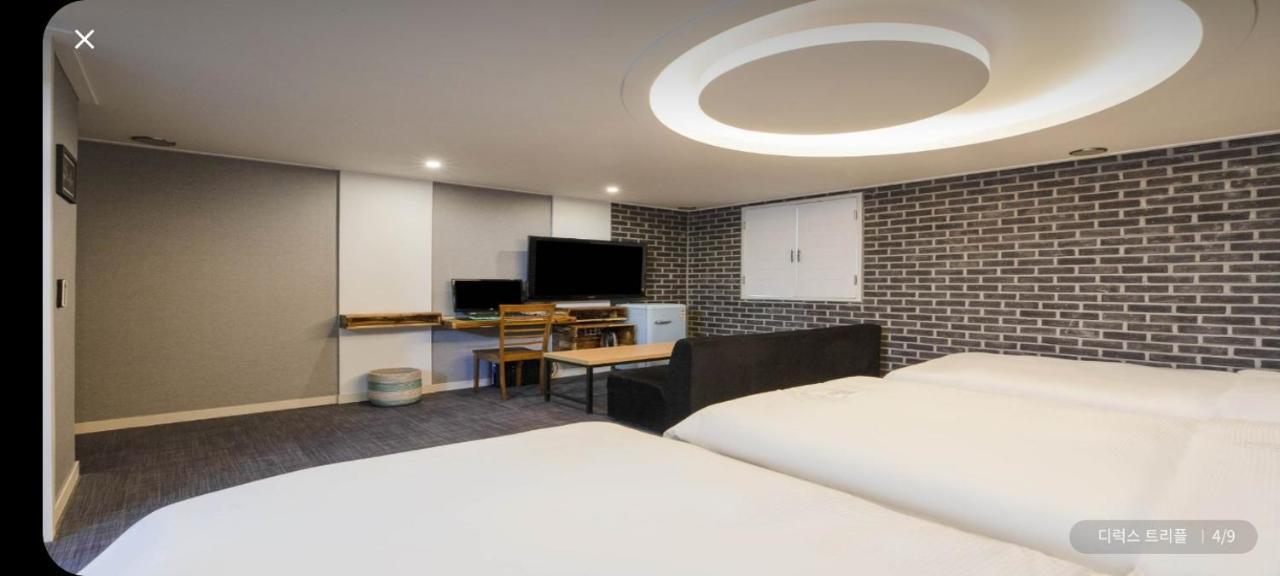 Merdi Hotel Suwon Buitenkant foto