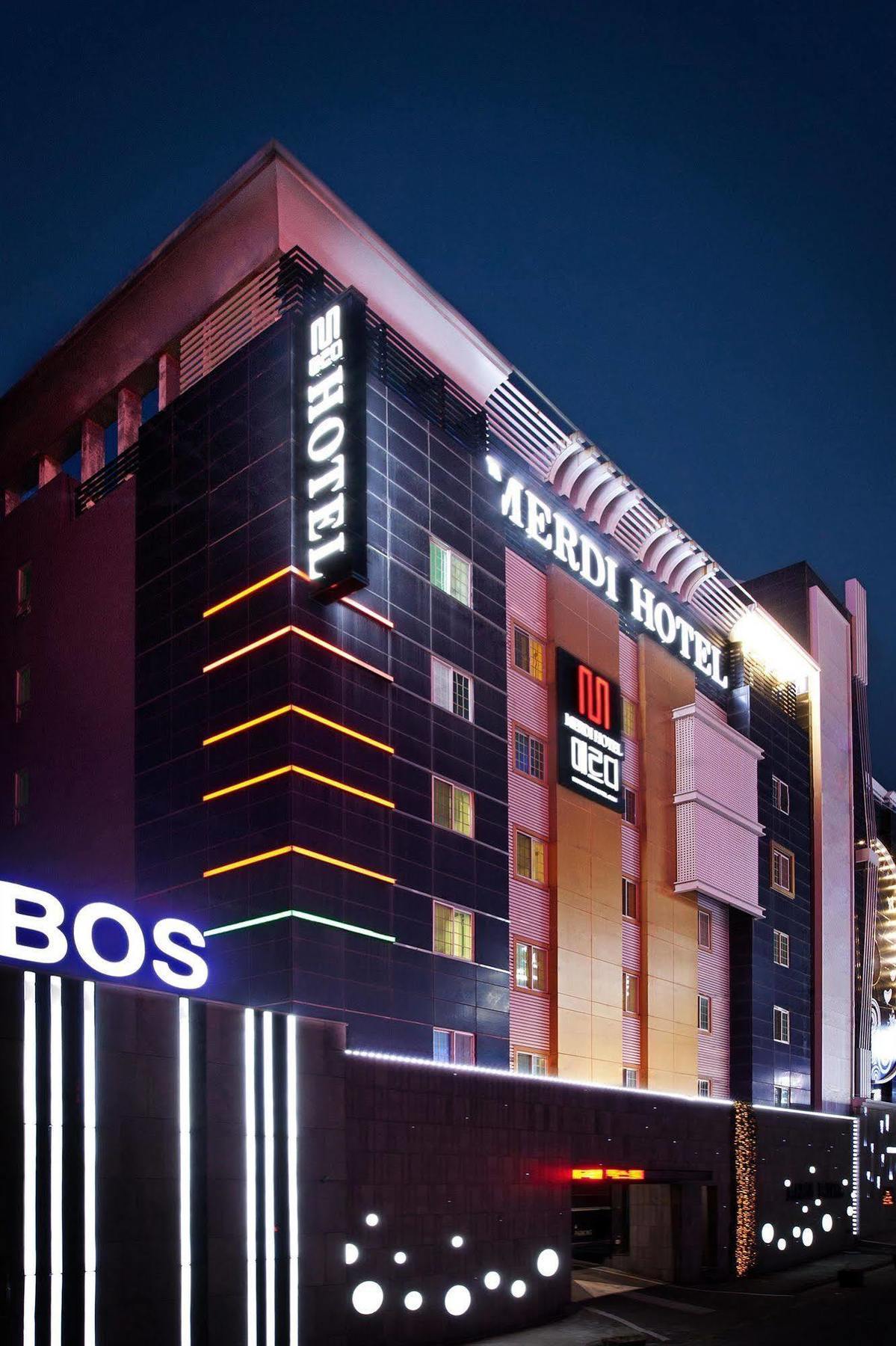Merdi Hotel Suwon Buitenkant foto